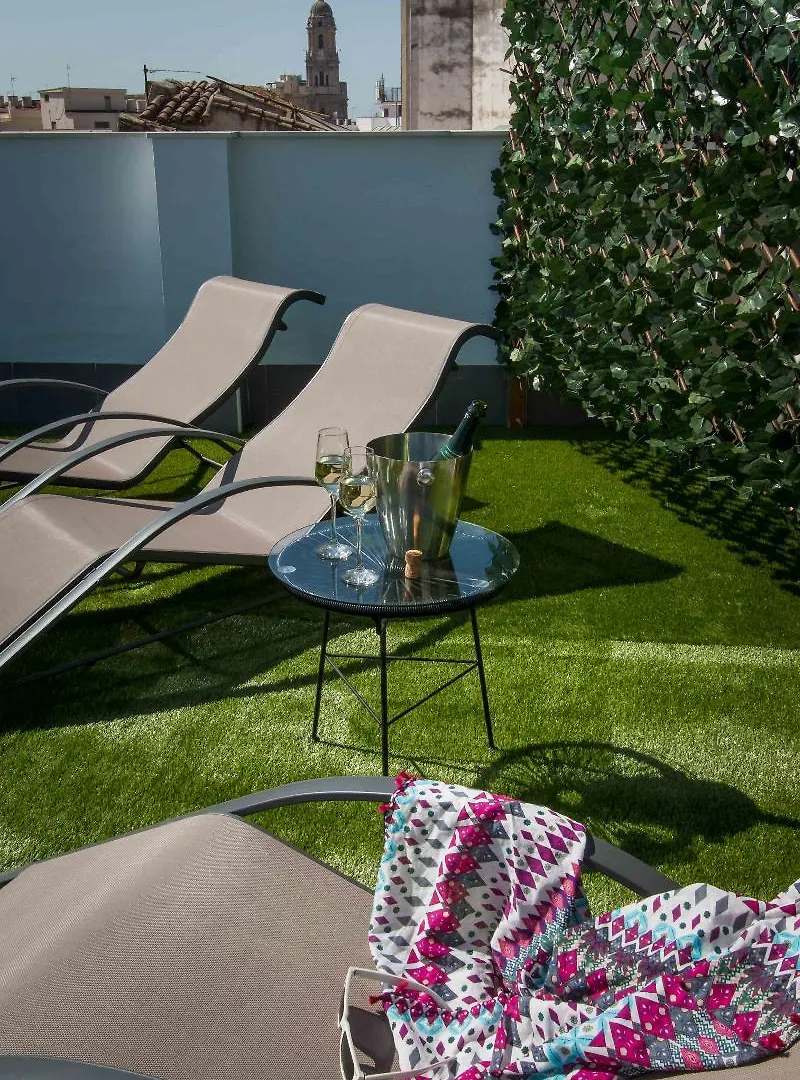Apartment Holidays2Malaga Suites