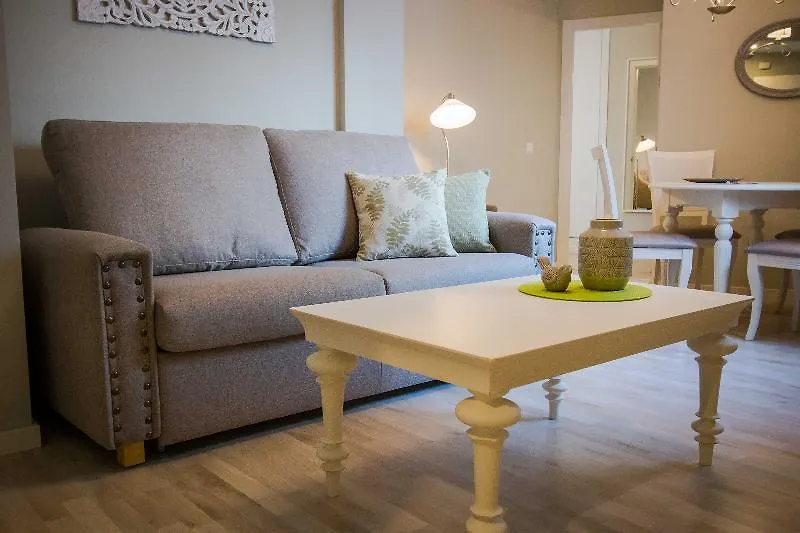 Holidays2Malaga Suites Apartment