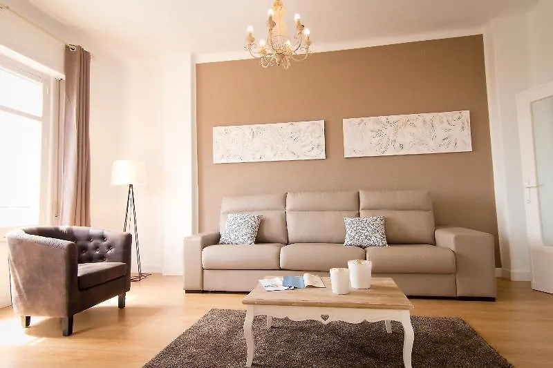 Apartment Holidays2Malaga Suites