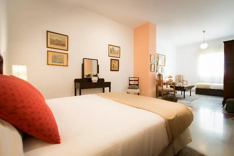 Apartment Holidays2Malaga Suites