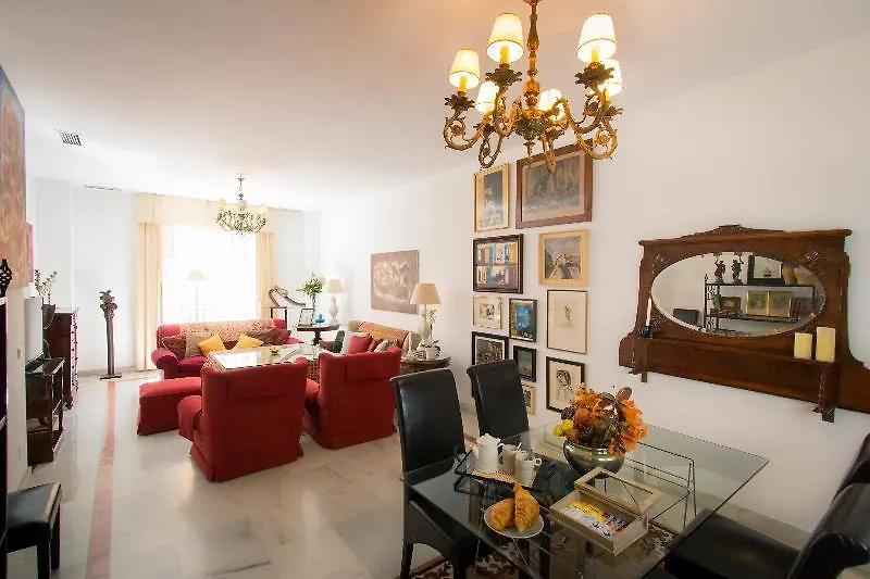 Apartment Holidays2Malaga Suites
